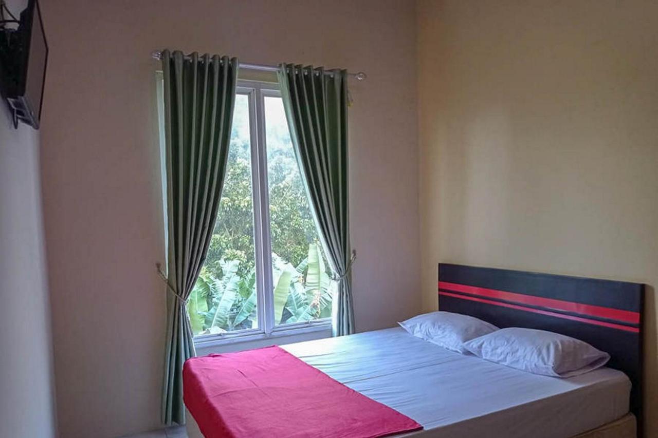 Rama Shinta Homestay Near Gembiral Loka Zoo Redpartner Jogjakarta Buitenkant foto
